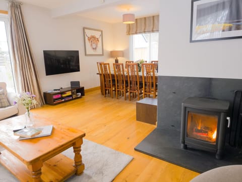 Communal lounge/ TV room, Living room