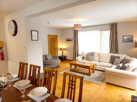 Communal lounge/ TV room, Living room