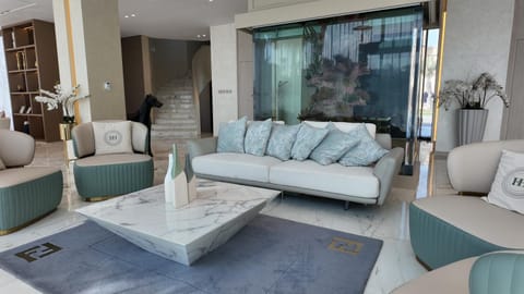 World Class 6 BDR Villa In Signature Palm Villa in Dubai