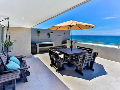 Patio, BBQ facilities