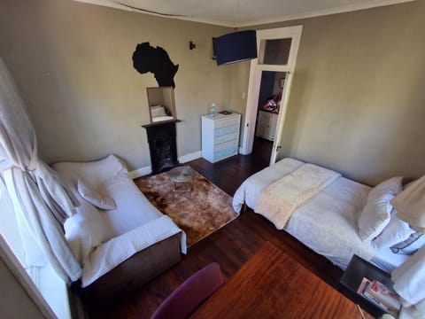Kloof Nest Guest House Bed and Breakfast in Cape Town