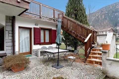 Jack Apartment In Pinzolo Center House in Pinzolo