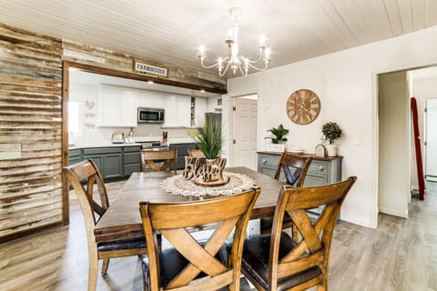 2 Mi to Clear Lake Pet-Friendly Lakeport Retreat! House in Russian River