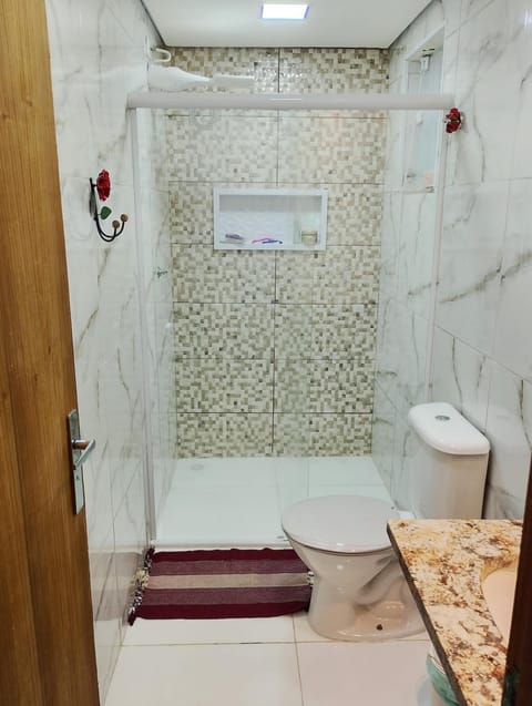 flat novinho ,bairro condado ,4 km centro Paraty House in State of Rio de Janeiro