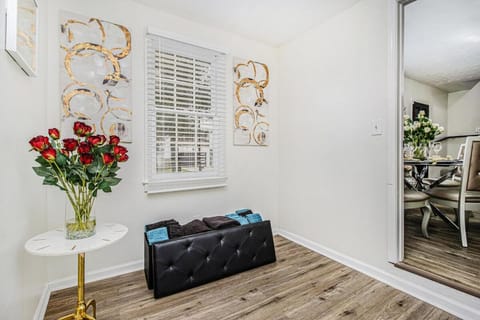 Central ATL Retreat Near Downtown,Airport,Stadium House in Atlanta