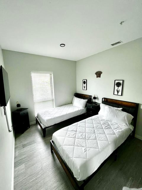 Monochrome Den Apartment in Des Moines