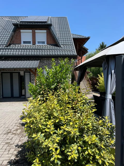 Garden, Garden view