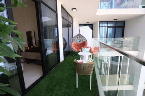 Patio, View (from property/room), Balcony/Terrace, Seating area