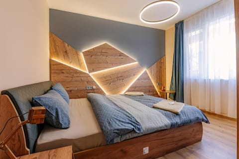 1 minute to main Street Grafa, NDK, FREE Parking, 3BDR Apartment in Sofia