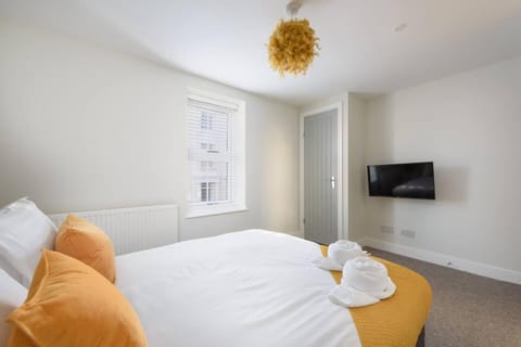 Large 4-Bedroom House in Banbury House in Banbury