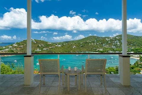 Maria Breeze- Stunning Ocean & Sunset Views Private Pool Spacious Rooms Villa in Cruz Bay