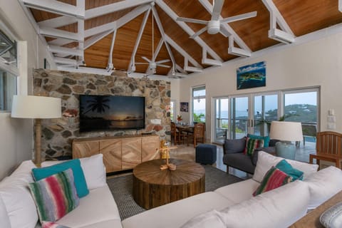 Maria Breeze- Stunning Ocean & Sunset Views Private Pool Spacious Rooms Villa in Cruz Bay