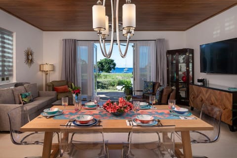 Pond Bay Paradise Villa Ocean Views Beach and Kayaks House in Cruz Bay