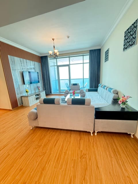 Luxury Sea View Apartment Pool & Gym&jacuzzi Apartment in Ajman