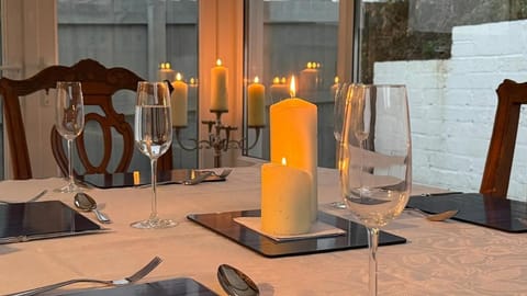 Food and drinks, Dining area