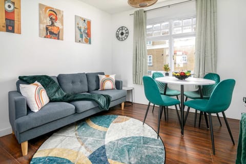 Living room, Decorative detail, Seating area, Dining area