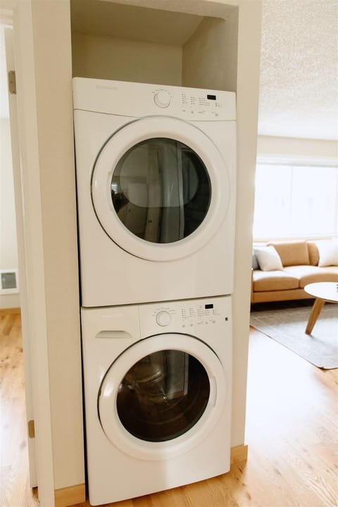 Willow South Cottage House in Moscow