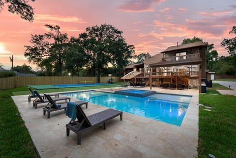 Property building, Natural landscape, View (from property/room), Seasons, Sunset