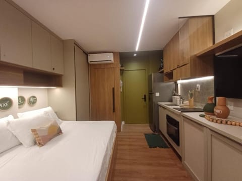 Bed, air conditioner