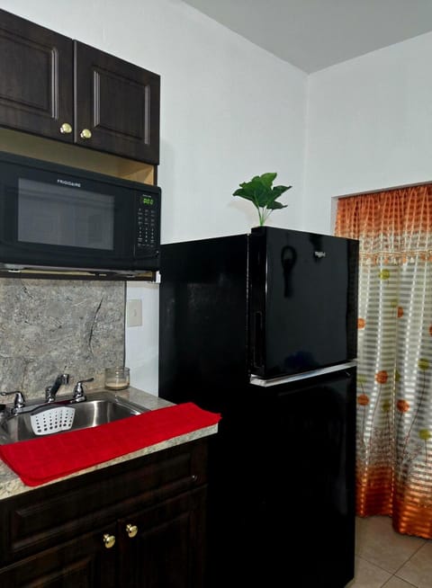 Miami Mini Escape 5 minutes from the airport Apartment in Miami Springs