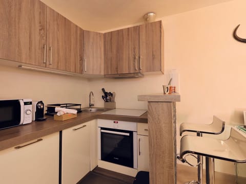 Studio rénové à Courchevel 1850, skis aux pieds, 4 pers, parking inclus - FR-1-575-247 Apartment in Saint-Bon-Tarentaise