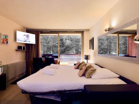 Studio rénové à Courchevel 1850, skis aux pieds, 4 pers, parking inclus - FR-1-575-247 Apartment in Saint-Bon-Tarentaise