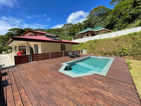 Garden, Swimming pool