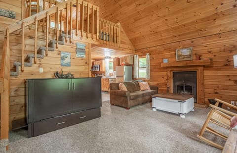 Table Rock Lake Cabin - Lake-Pool-Hot Tub Cabin in Shell Knob