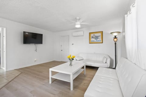 Charming House Free RV Parking House in Rancho Cucamonga