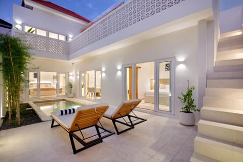 Property building, sunbed