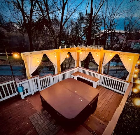 Hot Tub, View (from property/room), River view