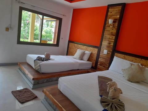 Lanta Emerald Bungalow Hotel in Sala Dan