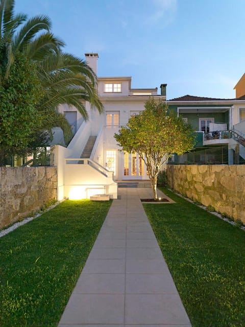 Property building, Off site, Garden