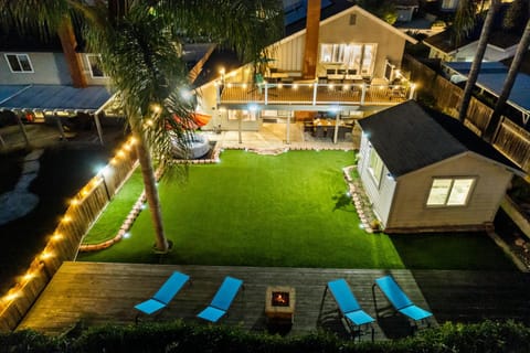 Entire Private Home with 5 Bedrooms, Garage, Gated Lot, Get 2 Homes in Rancho, Available Now House in Rancho Penasquitos