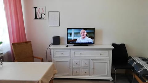 TV and multimedia, Seating area