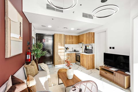 TV and multimedia, Seating area, Dining area