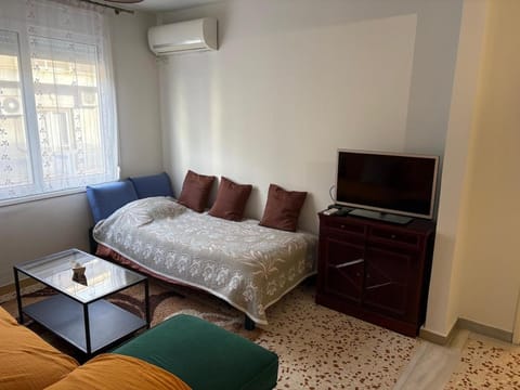 Plato's apartment sleeps up to 5 Apartment in Athens