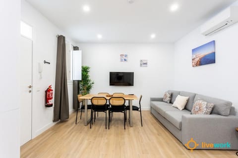 TV and multimedia, Living room, Dining area, air conditioner