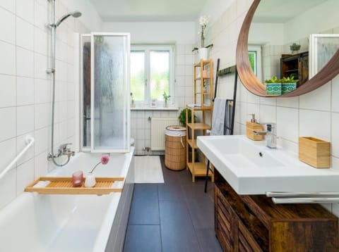 EG R sunny 3-Zimmer City Wohnung nähe Salzburg Apartment in Berchtesgadener Land