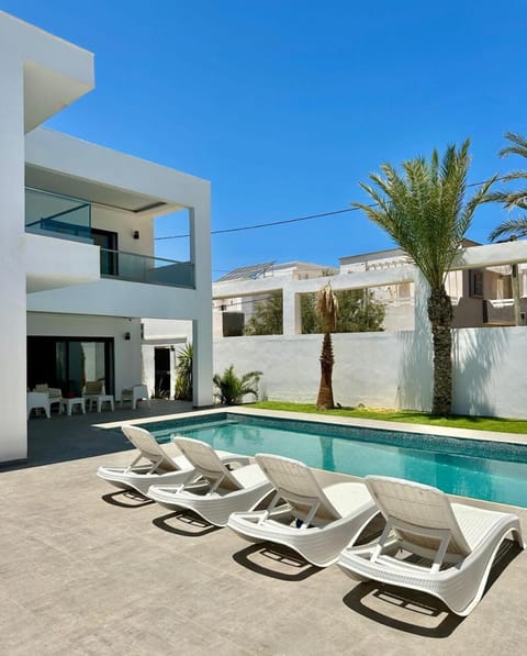 Garden, Balcony/Terrace, Swimming pool