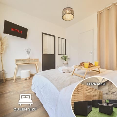 Bed, TV and multimedia, Photo of the whole room, Bedroom