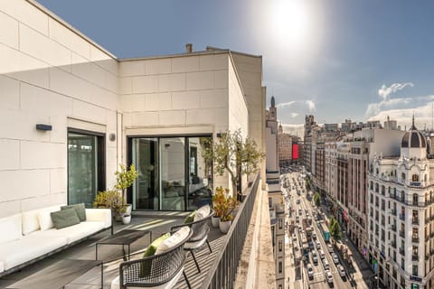 Waou Ático 2 Terrazas Gran Via - Corta Duración Apartment in Centro