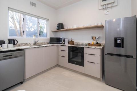 Kiandra Apartments Bantry Bay Apartment in Sea Point