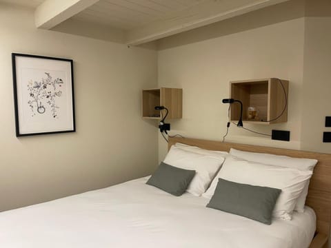 Living room, Bedroom