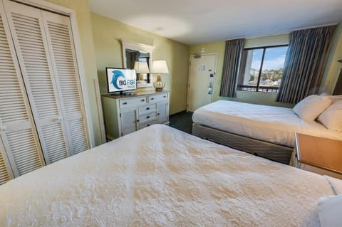 New 1BR Direct Oceanfront at Compass, Heated Pools House in Myrtle Beach