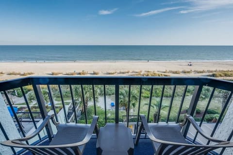 New 1BR Direct Oceanfront at Compass, Heated Pools House in Myrtle Beach