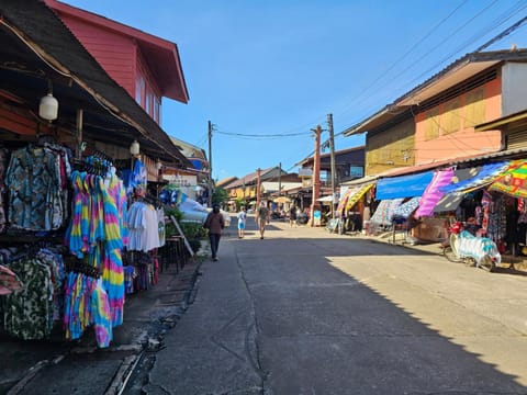 Baan Amila Hostel in Sala Dan