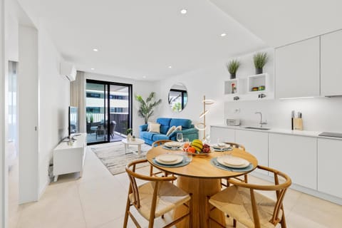 Kitchen or kitchenette, Living room, Dining area