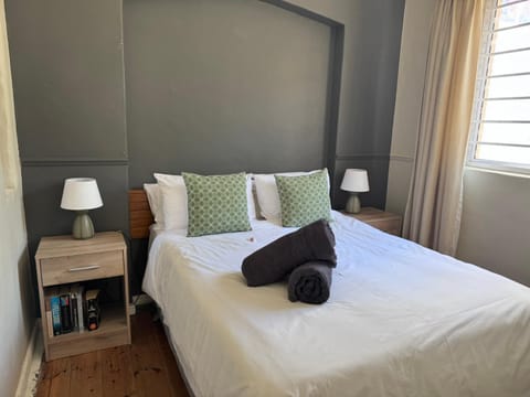 Outspan Lodge Apartment in Cape Town