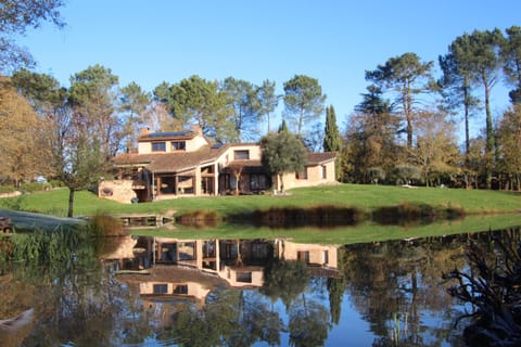 Property building, Natural landscape, Garden view, Lake view, River view